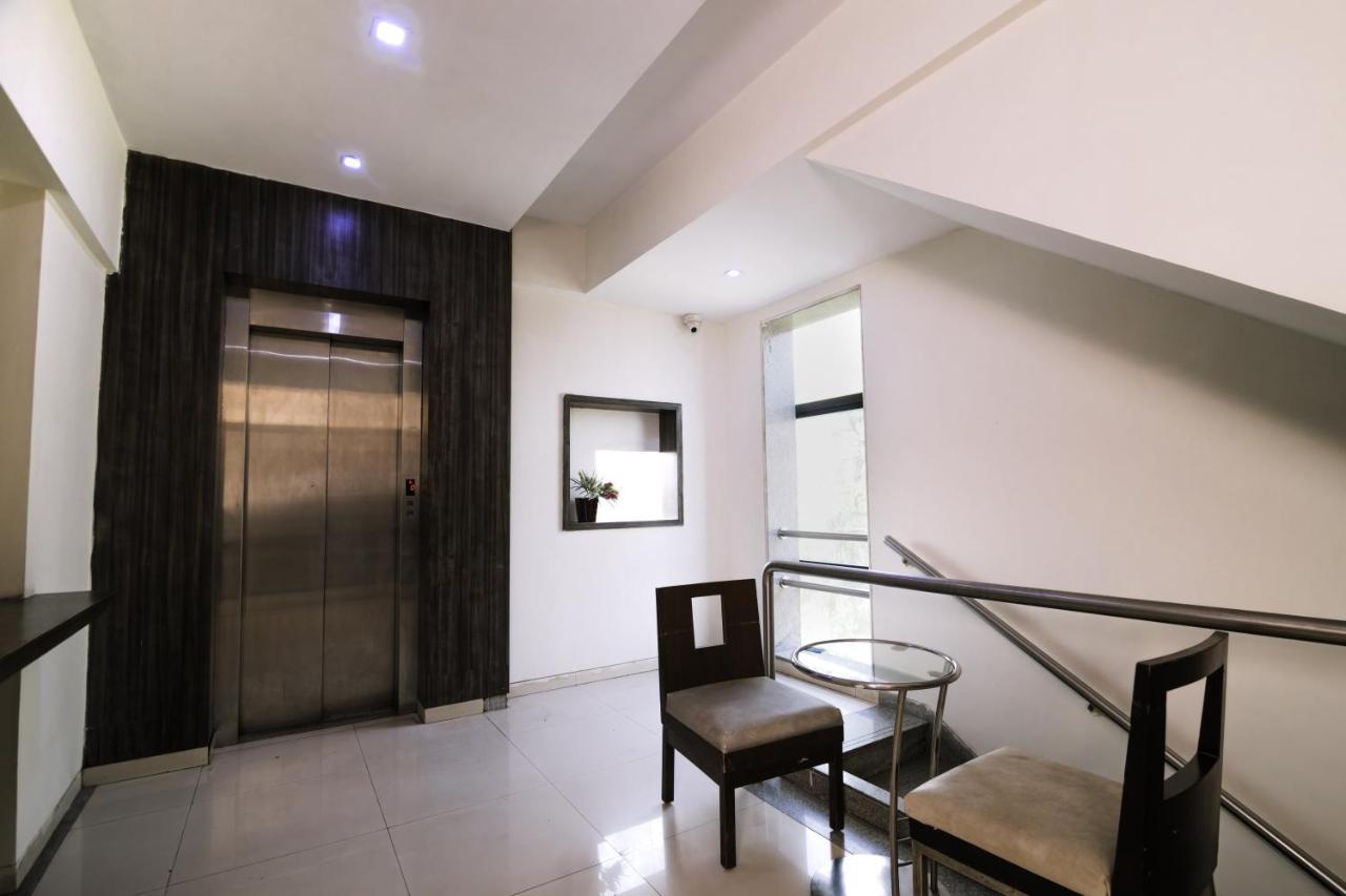 Hotel Monarch Guestline In Midc Rabale, Navi Mumbai Exterior foto