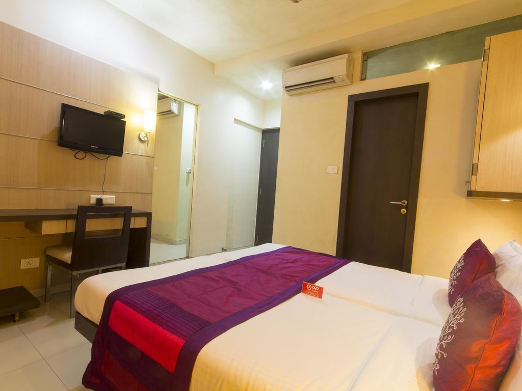 Hotel Monarch Guestline In Midc Rabale, Navi Mumbai Exterior foto